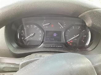 Peugeot Expert Expert (V1/VA/VB/VE/VF/VT/VY), Van, 2016 2.0 Blue HDi 120 16V picture 17