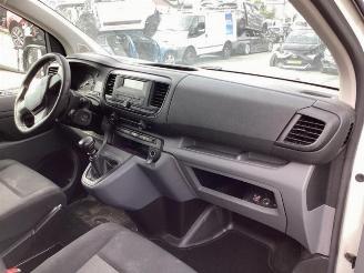 Peugeot Expert Expert (V1/VA/VB/VE/VF/VT/VY), Van, 2016 2.0 Blue HDi 120 16V picture 9