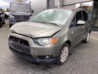Vrakbiler auto Mitsubishi Colt Colt (Z2/Z3), Hatchback, 2004 / 2012 1.3 16V 2009/4