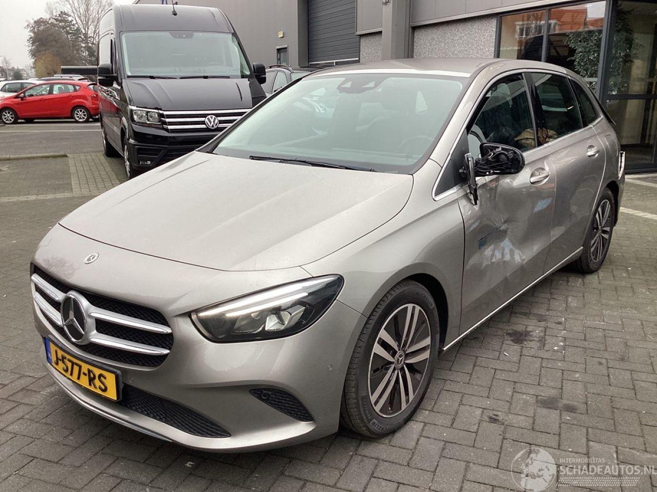 Mercedes B-klasse 180 Business Solution Luxury