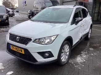 skadebil auto Seat Arona 1.0 TSI Style Business Intense 2018/11