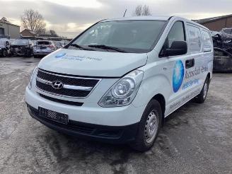 Vrakbiler auto Hyundai H-300 H-300, Van, 2008 2.5 CRDi 2010/8