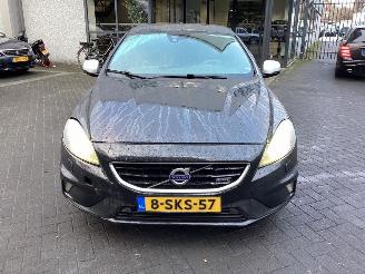 Volvo V-40 1.6 D2 picture 2