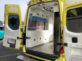 Mercedes Sprinter 319 CDI Ambulance picture 10