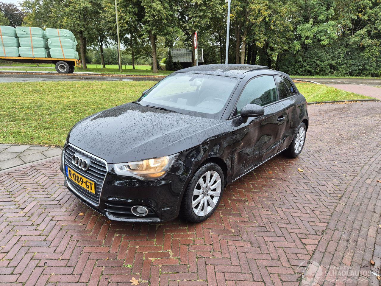 Audi A1 1.2 TSI Ambition PANO