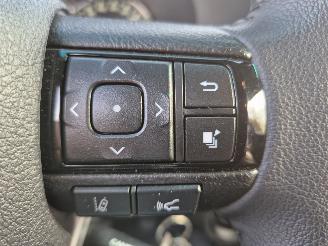 Toyota Hilux 2.4 D-4D Double Cab Professional picture 22