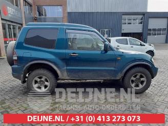 Mitsubishi Pajero Pajero Hardtop (V6/7), Terreinwagen, 2000 / 2006 3.2 DI-D 16V picture 8