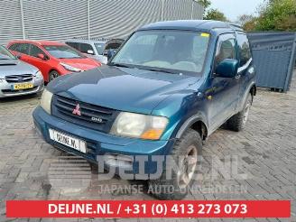 Mitsubishi Pajero Pajero Hardtop (V6/7), Terreinwagen, 2000 / 2006 3.2 DI-D 16V picture 3