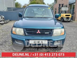 Mitsubishi Pajero Pajero Hardtop (V6/7), Terreinwagen, 2000 / 2006 3.2 DI-D 16V picture 2