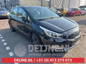 rozbiórka samochody osobowe Kia Cee d Cee'd (JDB5), Hatchback 5-drs, 2012 / 2018 1.6 GDI 16V 2013/1