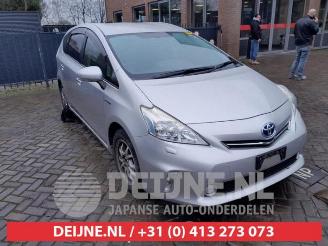 Vrakbiler auto Toyota Prius Plus Prius Plus (ZVW4), MPV, 2011 1.8 Hybrid 16V 2013/8