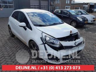 demontáž osobní automobily Kia Rio Rio III (UB), Hatchback, 2011 / 2017 1.2 CVVT 16V 2012/4