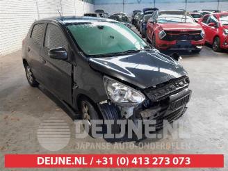 Salvage car Mitsubishi Space-star Space Star (A0), Hatchback, 2012 1.2 12V 2015/1