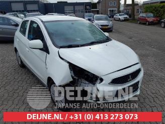 Salvage car Mitsubishi Space-star Space Star (A0), Hatchback, 2012 1.0 12V 2016/9