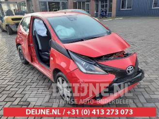 Salvage car Toyota Aygo Aygo (B40), Hatchback, 2014 1.0 12V VVT-i 2015