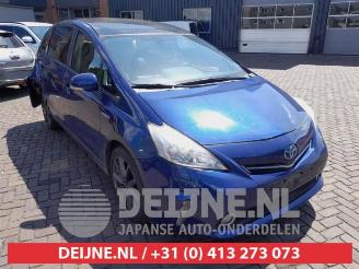 Démontage voiture Toyota Prius Plus Prius Plus (ZVW4), MPV, 2011 1.8 Hybrid 16V 2012/8
