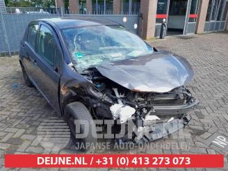demontáž osobní automobily Toyota Yaris Yaris III (P13), Hatchback, 2010 / 2020 1.0 12V VVT-i 2012/3