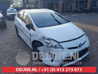 Vrakbiler auto Toyota Prius Prius (ZVW3), Hatchback, 2009 / 2016 1.8 16V 2013/2
