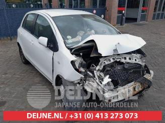 Uttjänta bilar auto Toyota Yaris Yaris II (P9), Hatchback, 2005 / 2014 1.3 16V VVT-i 2007/4