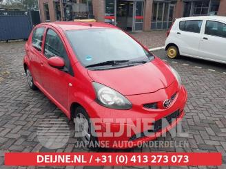 Uttjänta bilar auto Toyota Aygo Aygo (B10), Hatchback, 2005 / 2014 1.0 12V VVT-i 2006/3