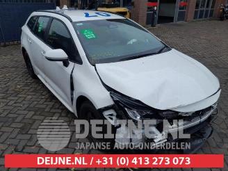 Vrakbiler auto Toyota Corolla Corolla Touring Sport (E21/EH1), Combi, 2019 1.8 16V Hybrid 140 2024/1