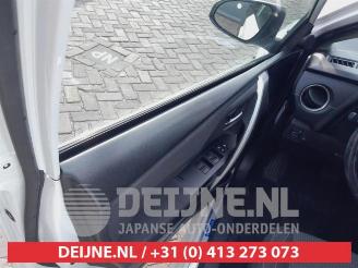 Toyota Auris Touring Sports Auris Touring Sports (E18), Combi, 2013 / 2018 1.8 16V Hybrid picture 11