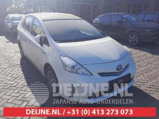 Vrakbiler auto Toyota Prius Plus Prius Plus (ZVW4), MPV, 2011 1.8 Hybrid 16V 2012/8