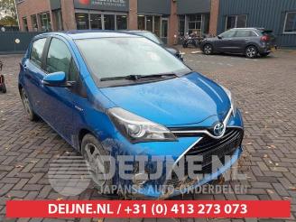 Auto da rottamare Toyota Yaris Yaris III (P13), Hatchback, 2010 / 2020 1.5 16V Hybrid 2014/9