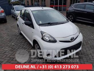 Uttjänta bilar auto Toyota Aygo Aygo (B10), Hatchback, 2005 / 2014 1.0 12V VVT-i 2013/10