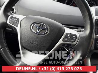 Toyota Verso Verso, MPV, 2009 / 2018 1.6 16V VVT-i picture 15
