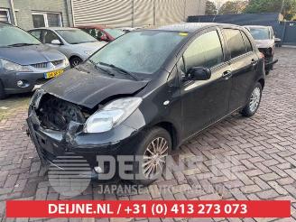 Toyota Yaris Yaris II (P9), Hatchback, 2005 / 2014 1.33 16V Dual VVT-I picture 3
