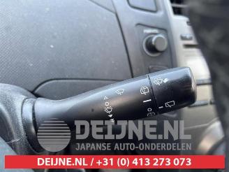 Toyota Yaris Yaris II (P9), Hatchback, 2005 / 2014 1.33 16V Dual VVT-I picture 14