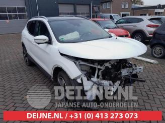 rozbiórka samochody osobowe Nissan Qashqai Qashqai (J11), SUV, 2013 1.2 DIG-T 16V 2015/4
