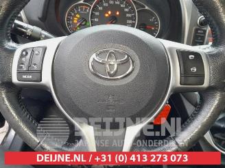 Toyota Verso S Verso S, MPV, 2010 / 2016 1.33 16V Dual VVT-I picture 24