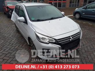 Vrakbiler auto Mitsubishi Space-star Space Star (A0), Hatchback, 2012 1.2 12V 2020/3