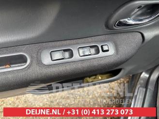 Suzuki Ignis Ignis (FH), Hatchback, 2000 / 2005 1.5 16V Sport picture 14