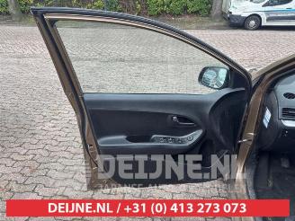 Kia Picanto Picanto (TA), Hatchback, 2011 / 2017 1.2 16V picture 16