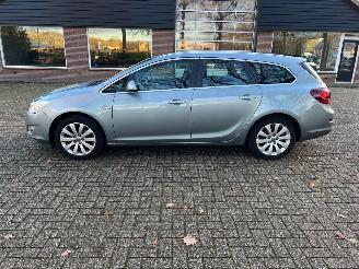 Opel Astra 1.7 cdti Sports Tourer Cosmo picture 6