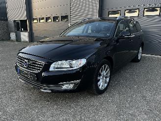 krockskadad bil auto Volvo V-70 2.0 T4 AUTOMAAT / LEER / NAVI SCHUIFDAK / 85000KM 2016/6