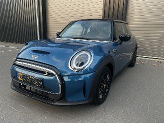 Avarii autoturisme Mini Electric Business Edition 33kWh NAVI / CRUISE / PDC 2022/9
