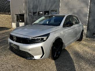 Unfallwagen Opel Corsa 1.2 TURBO / AUTOMAAT / CRUISE / PDC 2024/9