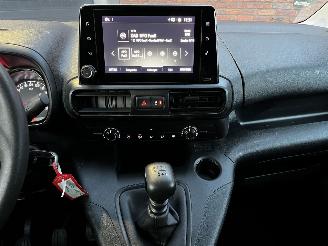 Opel Combo 1.5D L2 H1 CLIMA / CRUISE / NAVI / CAMERA / 130PK picture 14