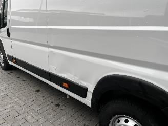 Citroën Jumper 2.2 BlueHDI L4-H2 AIRCO / NAVI / AIRCO picture 4