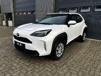 Avarii autoturisme Toyota Yaris Cross 1.5 Hybrid AUTOMAAT / CAMERA / APPLE CARPLAY 2025/1