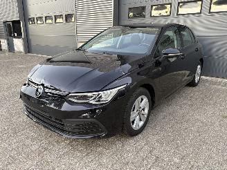Voiture accidenté Volkswagen Golf 1.5 TSI 130PK 2023/2