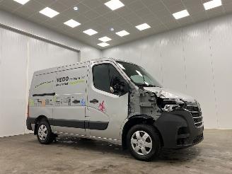 skadebil bedrijf Renault Master 28 2.3 dCi 100kw Airco 2023/3