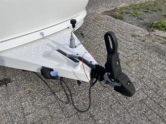 Hobby  De Luxe 650 UMF Prestige Airco Mover picture 7