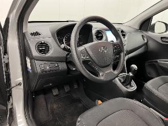 Hyundai I-10 1.0i Go! Navi Clima picture 7