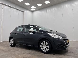 Auto incidentate Peugeot 208 1.2 PureTech Like 5-drs Airco 2018/10