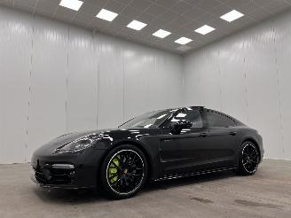 Porsche Panamera Turbo S E-Hybrid Panoramadak picture 4